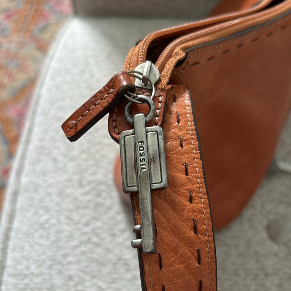 FOSSIL SHOULDER BAG - Picture 16 of 17